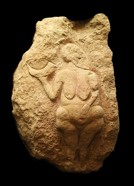 Venus de Laussel, ca. 25000 BP (Gravettian),   Musée d